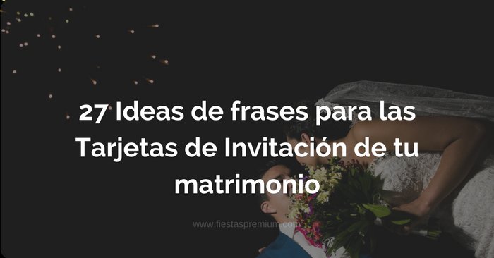 Invitación de matrimonio con frases para novios impresa sobre papel decorado