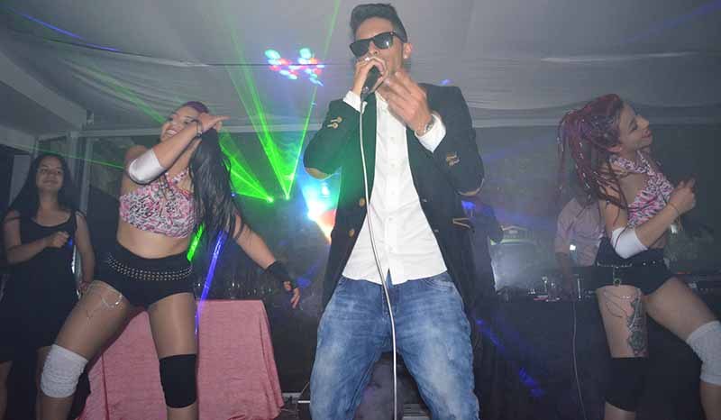 show de reggeton en fiesta de 15